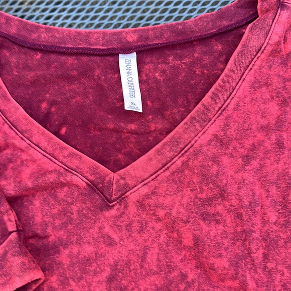 Zenana outfitters size XL. Great shirt for leggings. - Picture 2 of 3